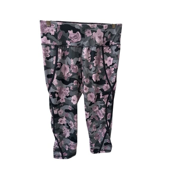 Livi Active Floral Camo Capri Leggings Lane Bryant poly/spandex Size 14/16 EUC - Picture 1 of 7